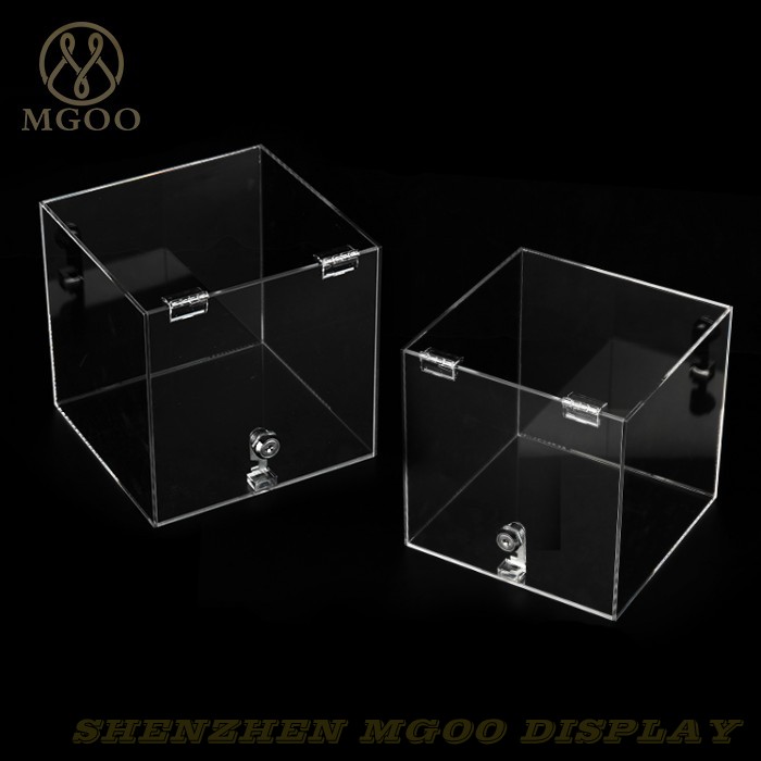Clear Acrylic Display Box with Hinge Lid and Lock